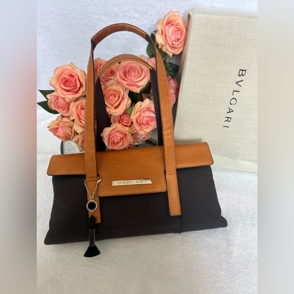 BVLGARI Leather & Canvas Shoulder Bag/ Handbag. Authentic - Picture 8 of 15